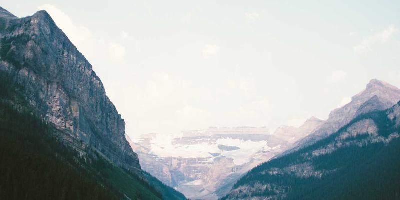 嘉银债券视角：深度解析可转债的股债双性、条款博弈与平衡配置策略